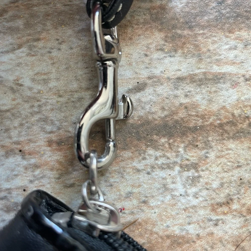 Black Leather coach wristlet - Picture 8 of 9